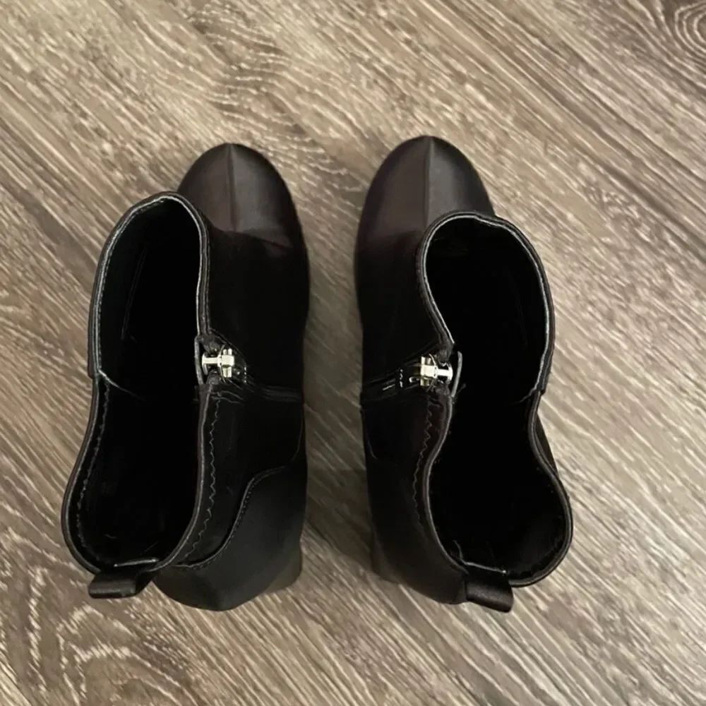 Marc fisher satin ankle boots - Picture 5 of 13
